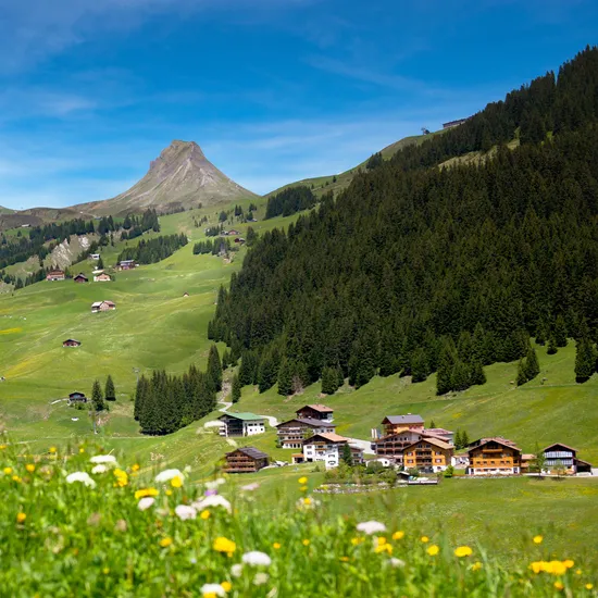 Damuelser-Mittagspitze-_c_-Huber-Images---Damuels-Faschina-Tourismus-_1_.jpg
